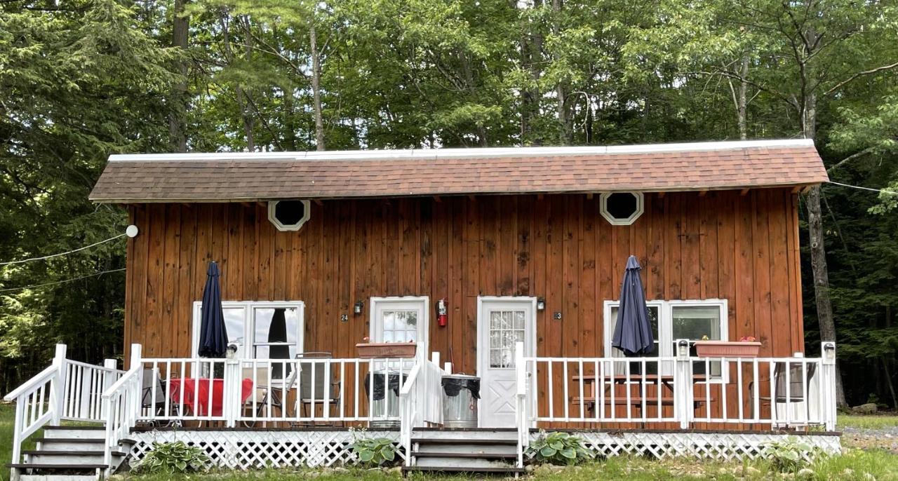 Rock Castle Resort Лейк Джордж Екстериор снимка